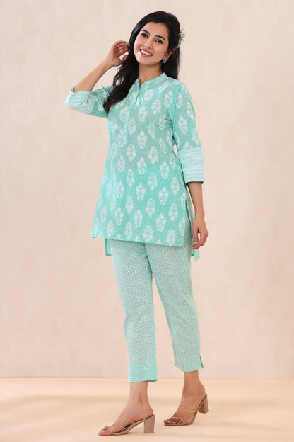 Mint Cambric Printed High-Low Kurta Pant Set