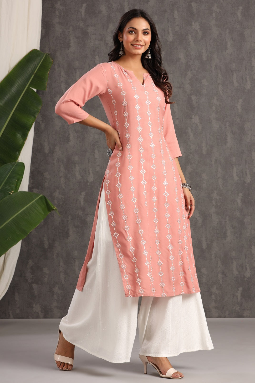 Onionpink Rayon Embroidered Straight Kurta