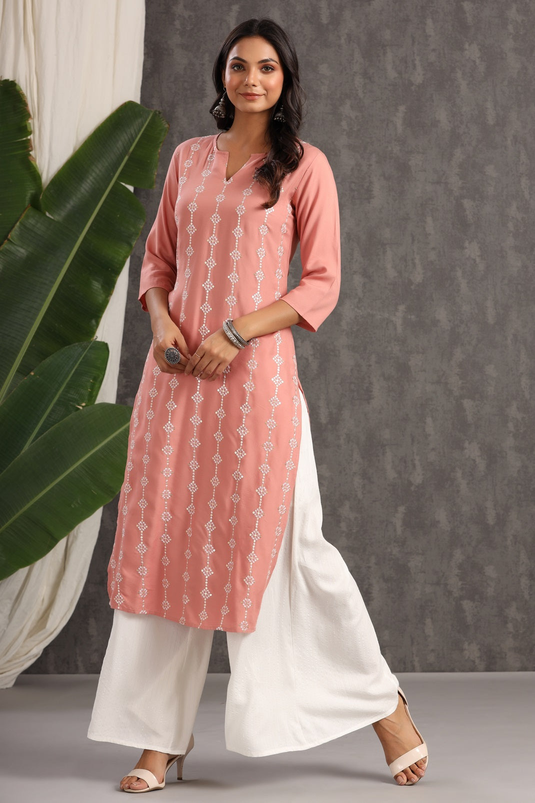 Onionpink Rayon Embroidered Straight Kurta