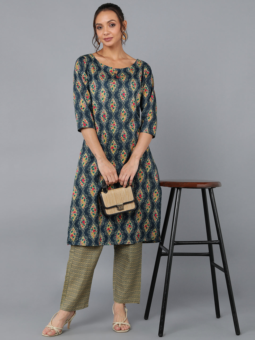 Cotton Blend Printed Straight Kurta Set (Teal Blue)