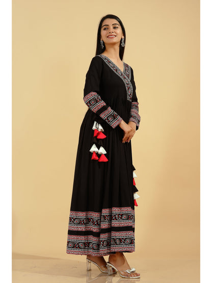 Rayon Solid Flared Kurta (Black)