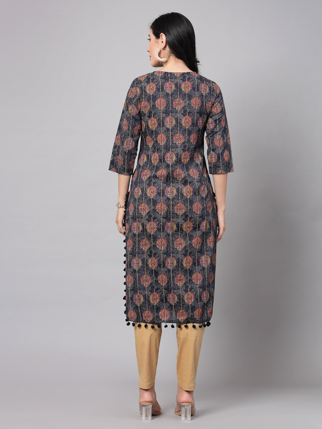 3/4 sleeves & v-neckCotton Self desgin kurta