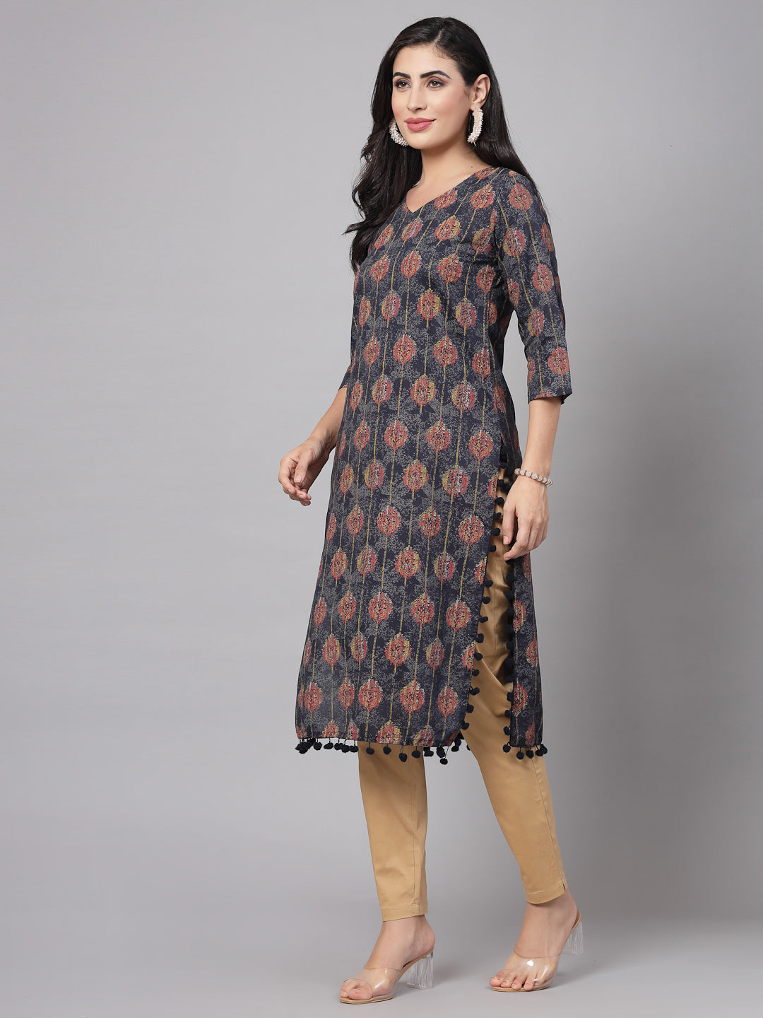 3/4 sleeves & v-neckCotton Self desgin kurta