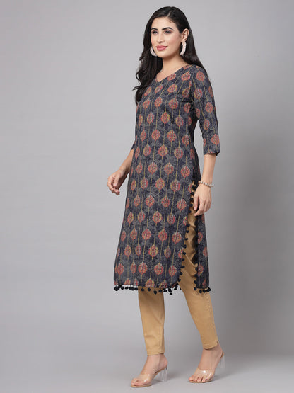 3/4 sleeves & v-neckCotton Self desgin kurta