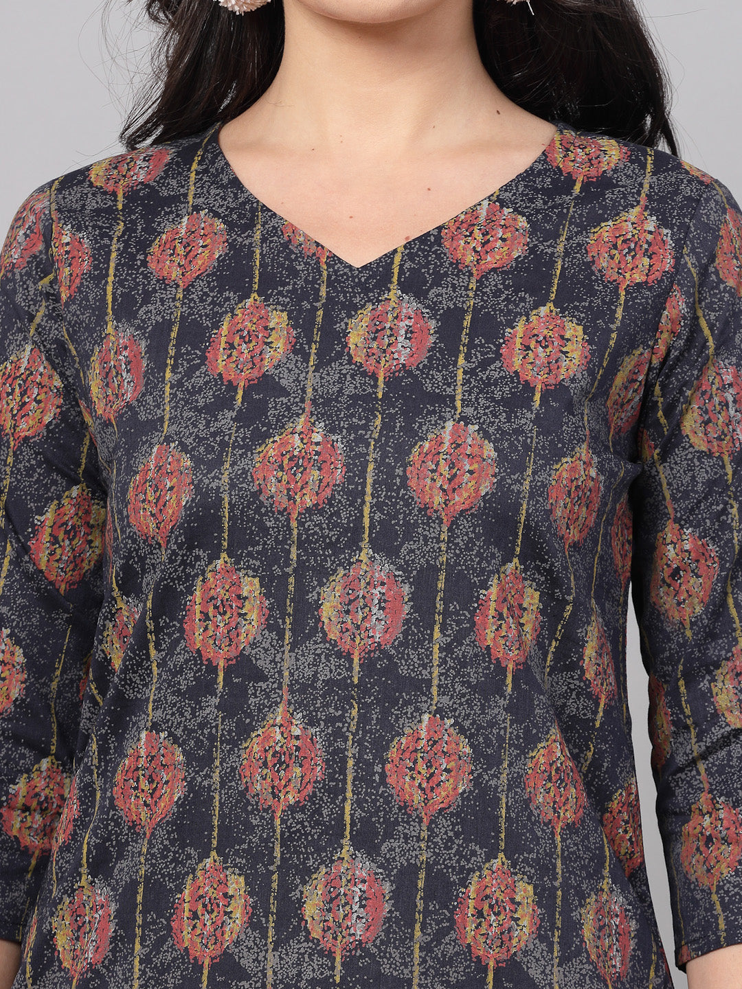 3/4 sleeves & v-neckCotton Self desgin kurta