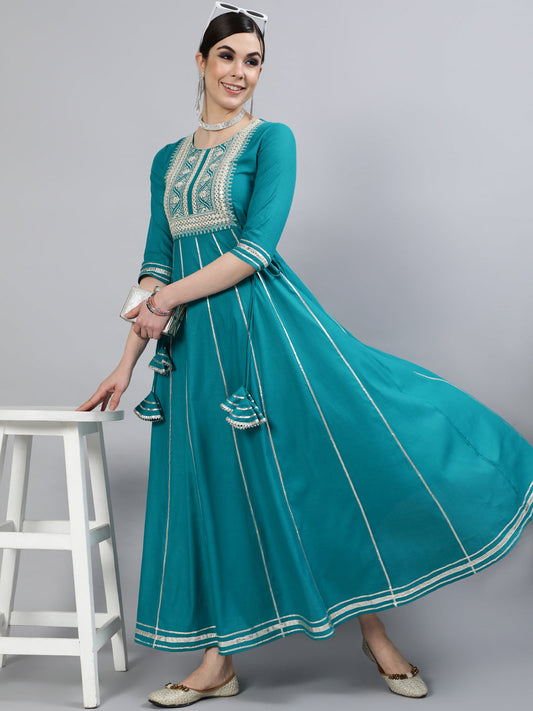 Women Rayon Slub Round Neck 3/4 Sleeve Embroidered Flared Kurta