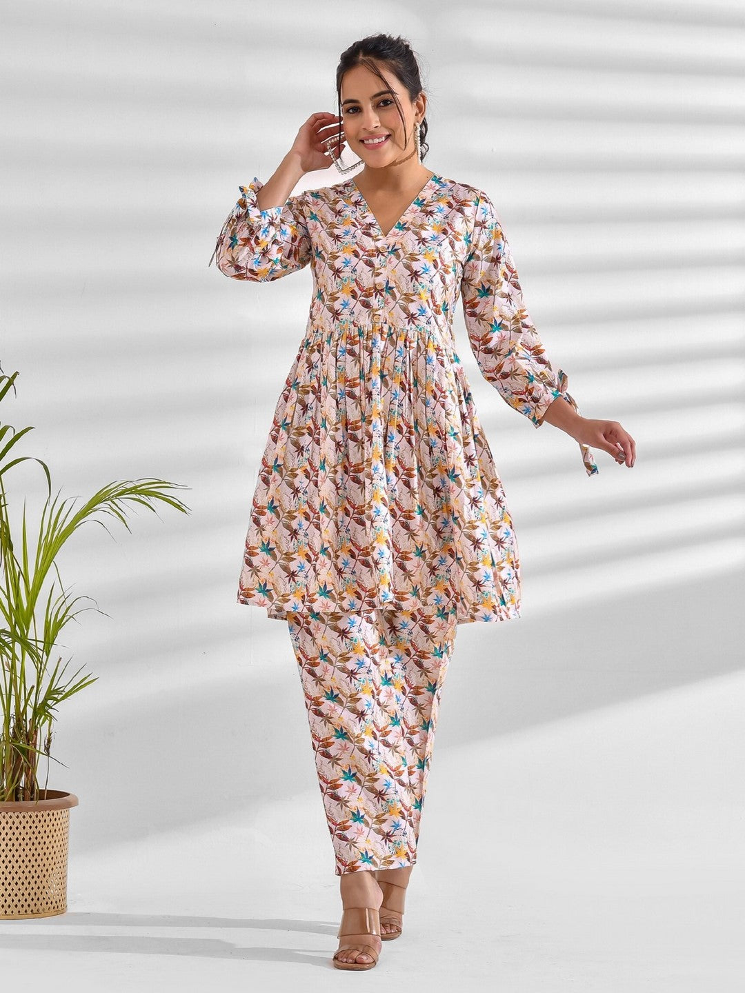 Viscose Rayon Floral V Neck Kurta Set