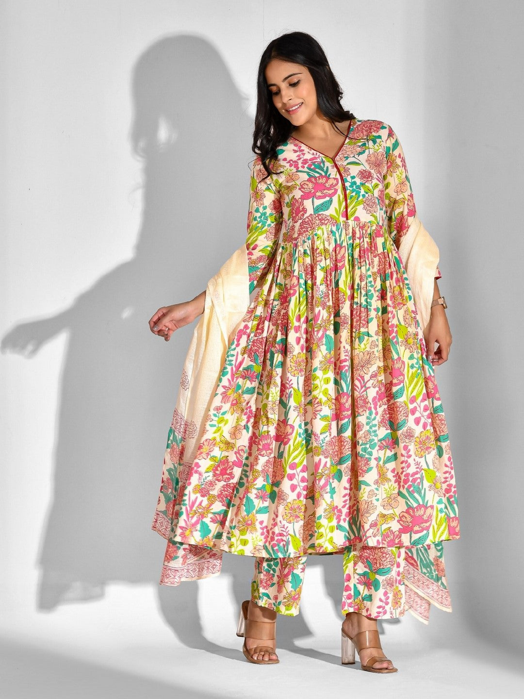 Viscose Rayon Floral V Neck Kurta Set