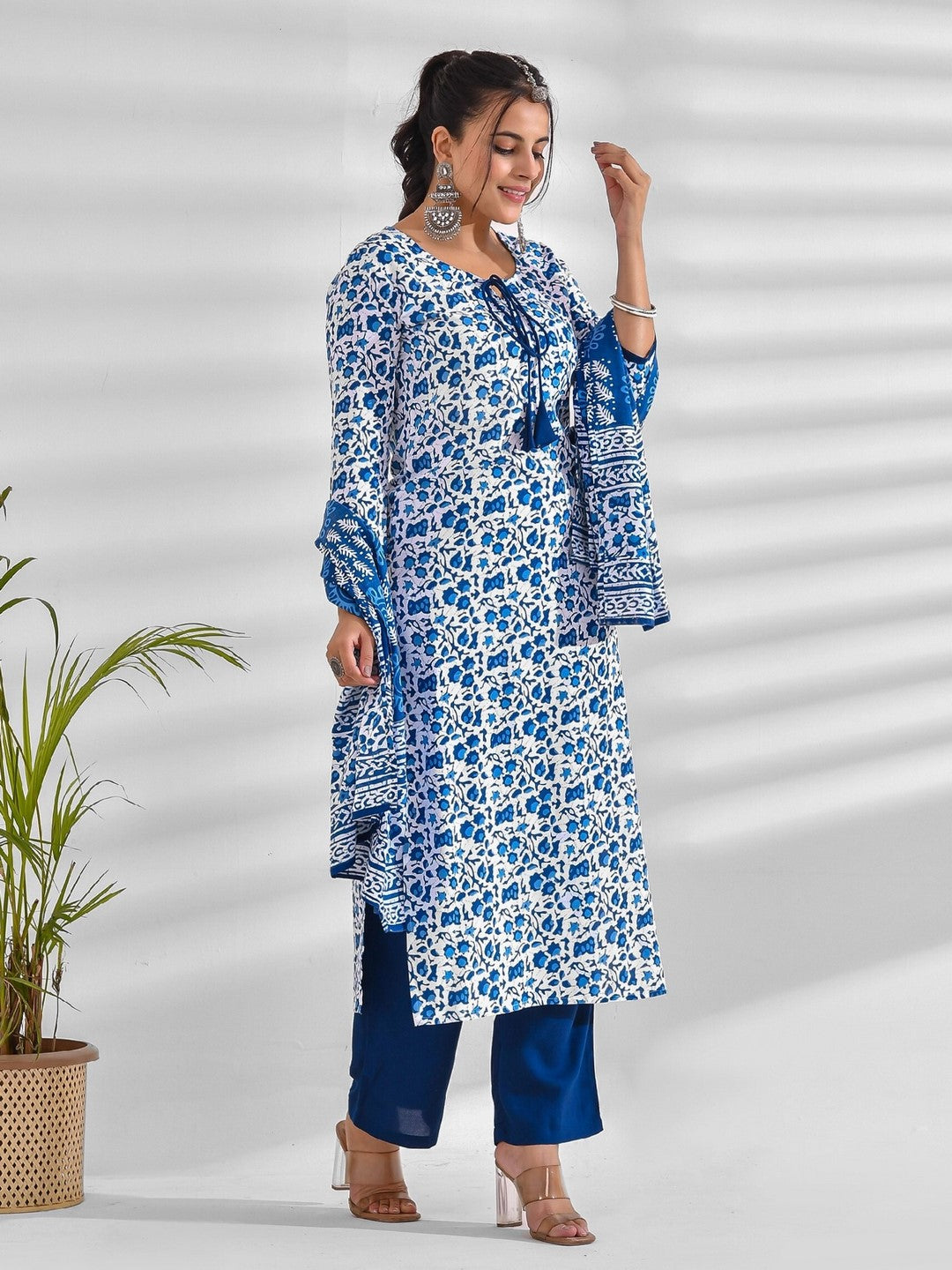 Viscose Rayon Floral Tie-up Kurta Set