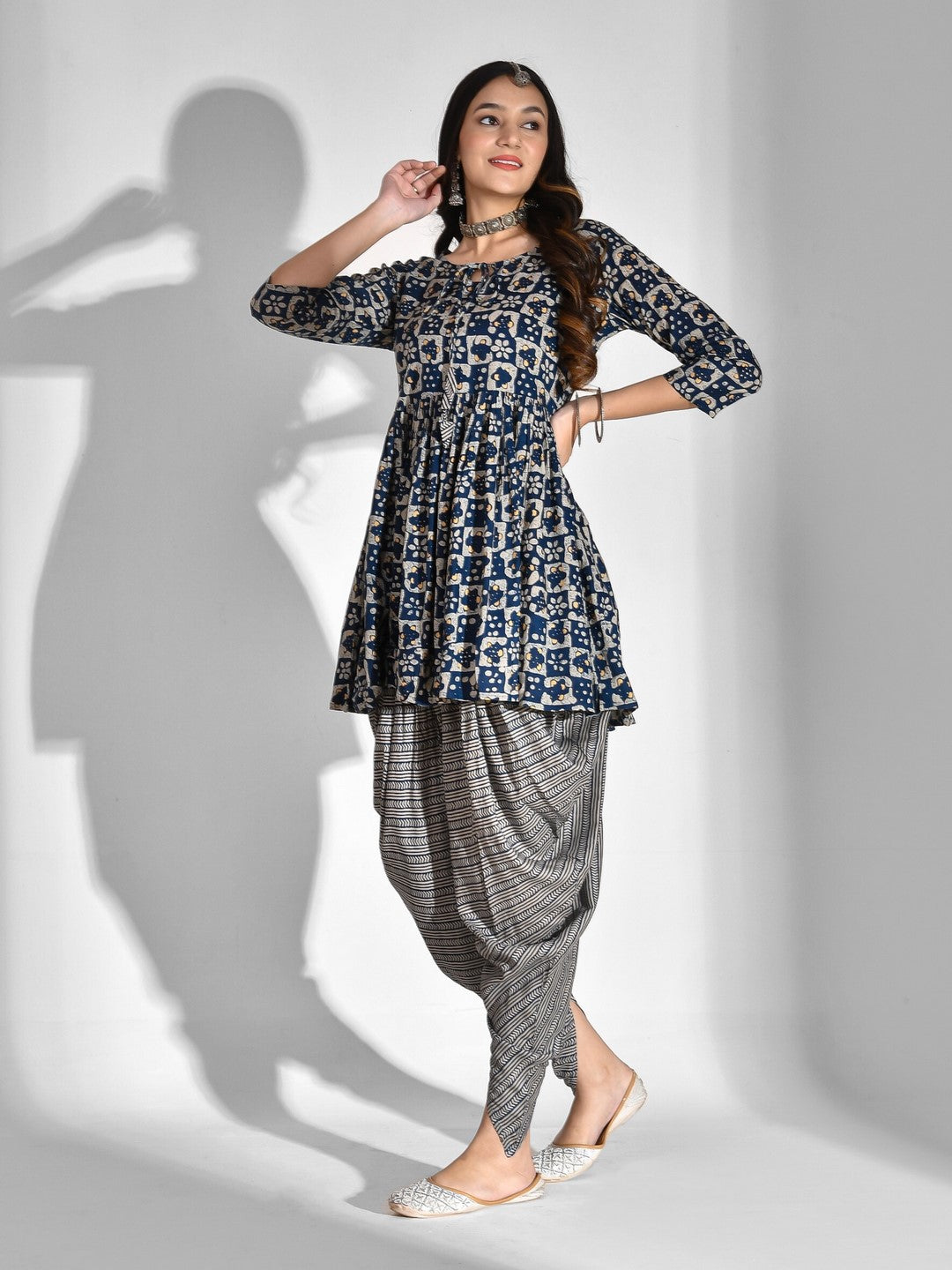 Viscose Rayon Geometric Tie-up Kurta Set