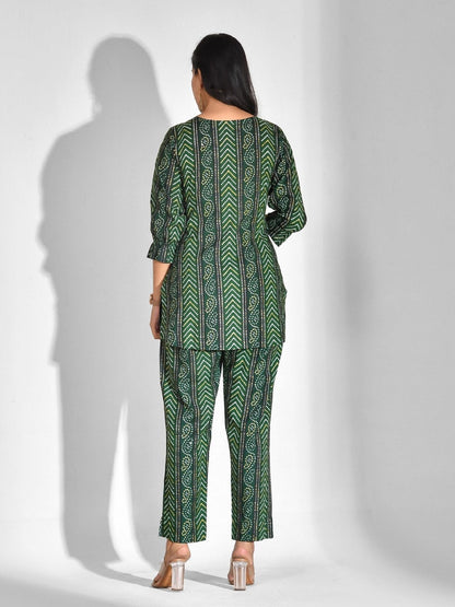 Printed Viscose Rayon 3/4 Sleeve Kurta And Trouser Set