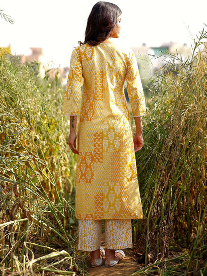 Embroidered Viscose Rayon 3/4 Sleeve Kurta And Trouser Set