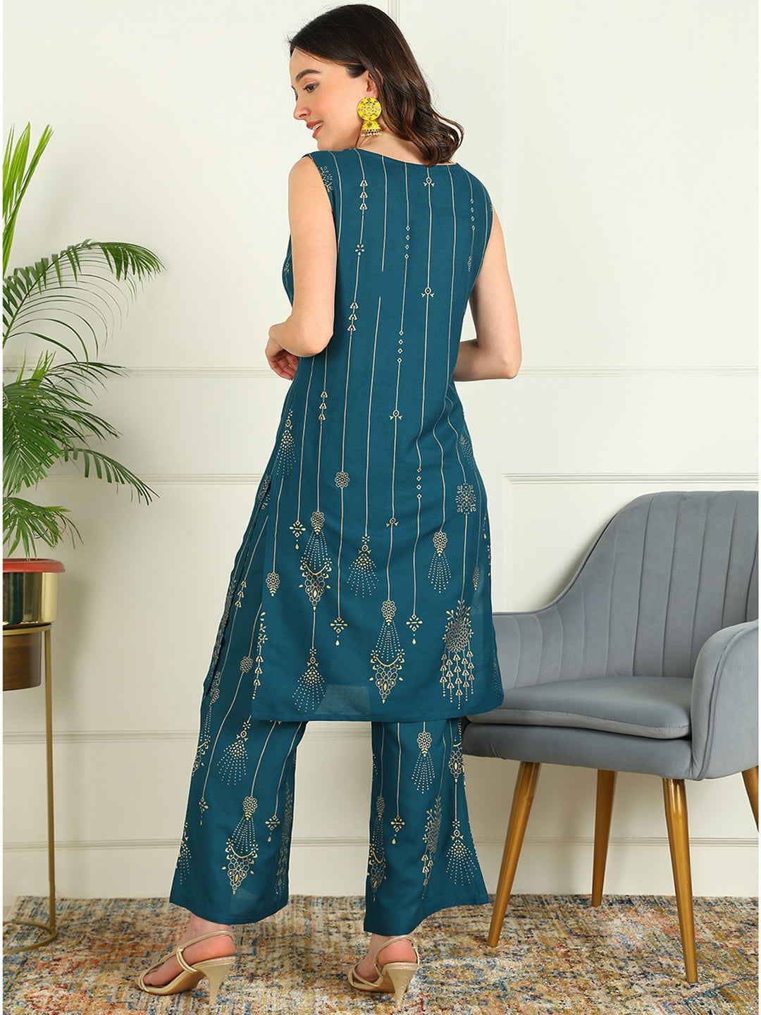 Printed Viscose Rayon Sleeveless Kurti And Palazzo Set