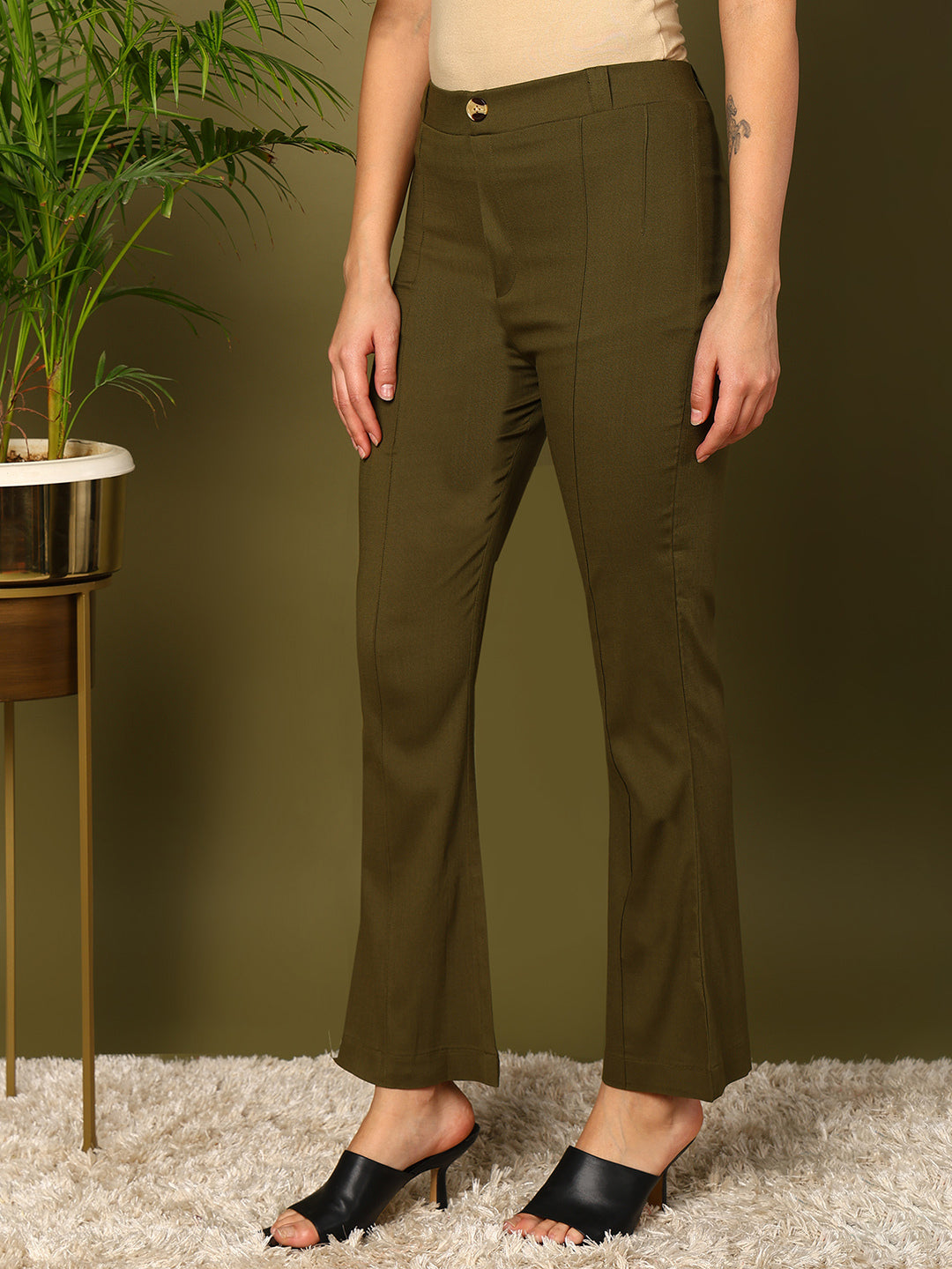 Green Lycra Blend Solid Bootcut Trousers