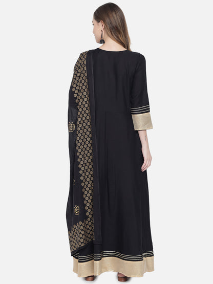 Anarkali Viscose Rayon Three-Quarter Sleeves Kurta With Dupatta