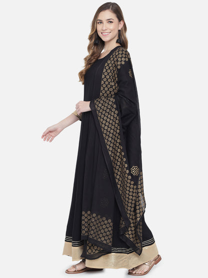 Anarkali Viscose Rayon Three-Quarter Sleeves Kurta With Dupatta