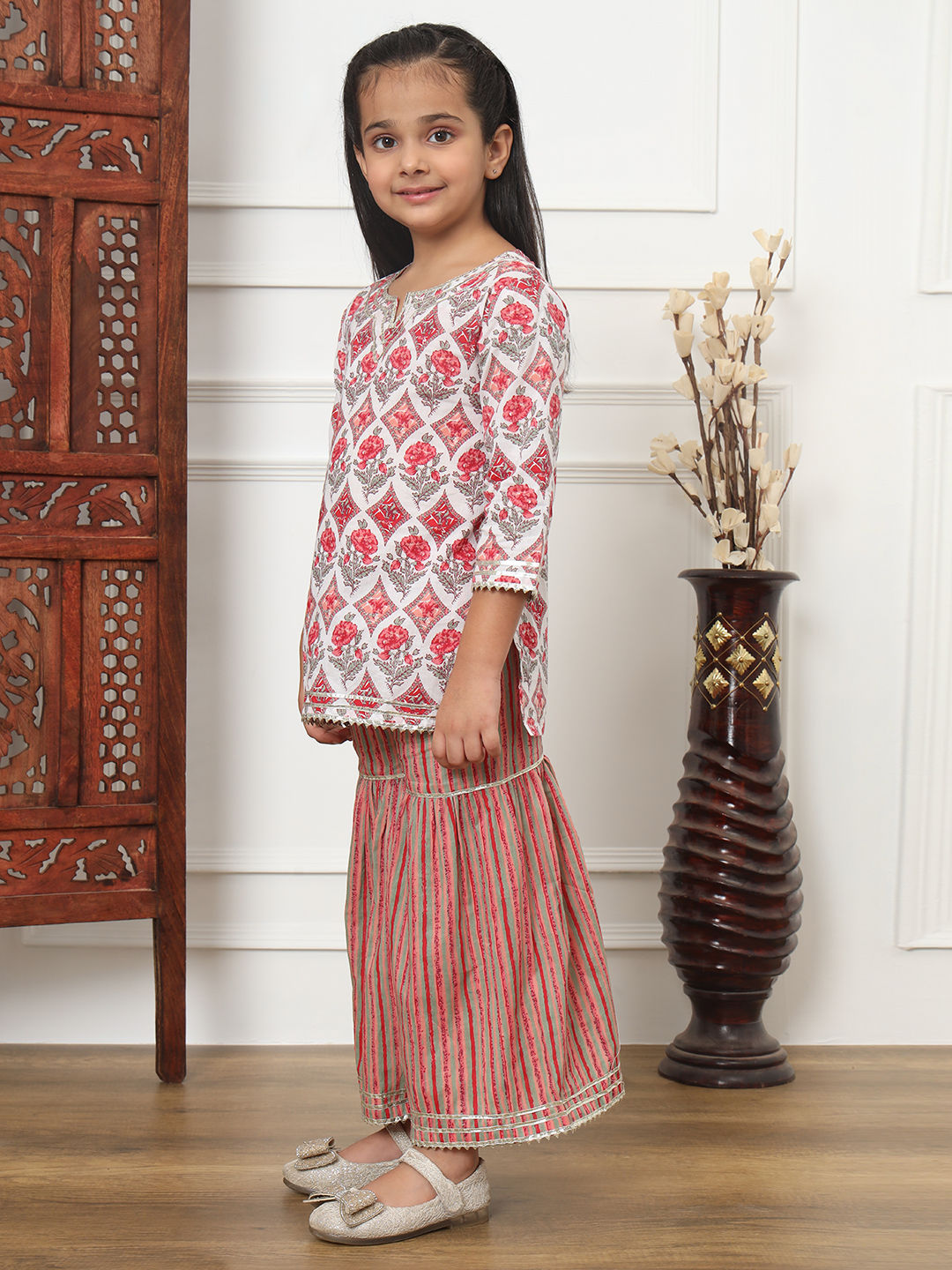 Straight Style Cotton Fabric Red Color Kurti And Sharara