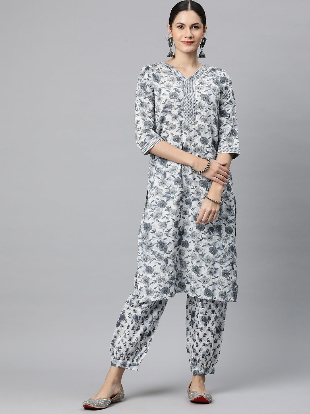 Cotton Floral Straight Kurta And Patiala