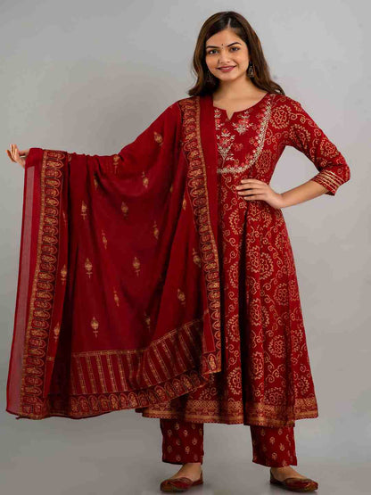 Printed Flared Round Neck 3/4 Sleeves Viscose Rayon Kurta, Pant And Dupatta Set