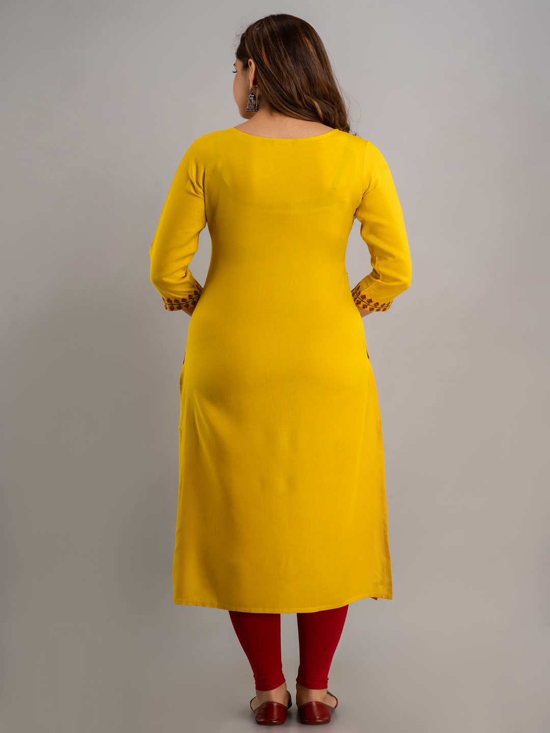 Rayon Embroidery Straight 3/4 Sleeves Round Neck Calf Kurta