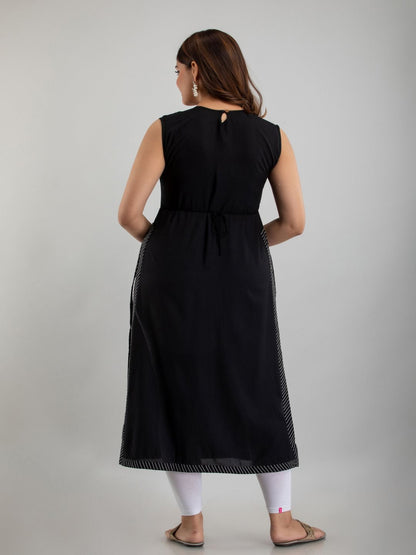 Rayon Embroidered Front slit Sleeveless Round Neck Calf Kurta