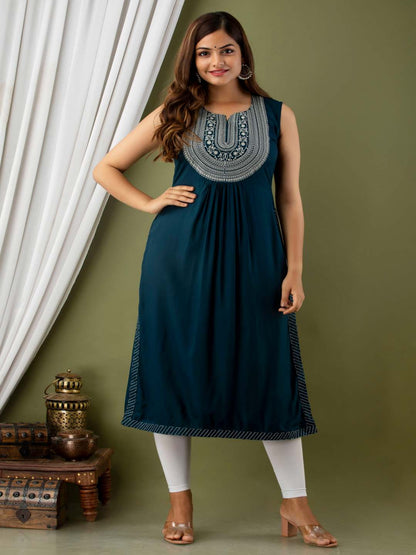 Solid Embroidered Sleeveless Straight Calf Length Kurta