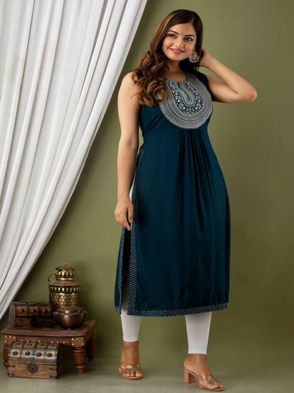 Solid Embroidered Sleeveless Straight Calf Length Kurta