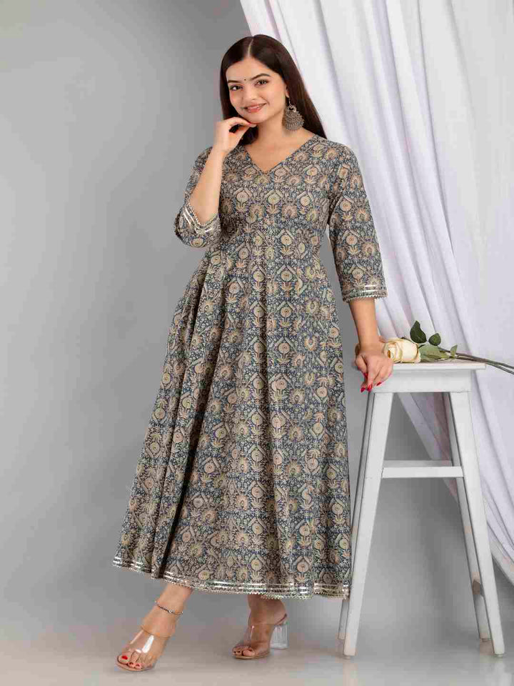 Cotton Calf Length Printed Flared 3/4 Sleeve V Neck Kurta