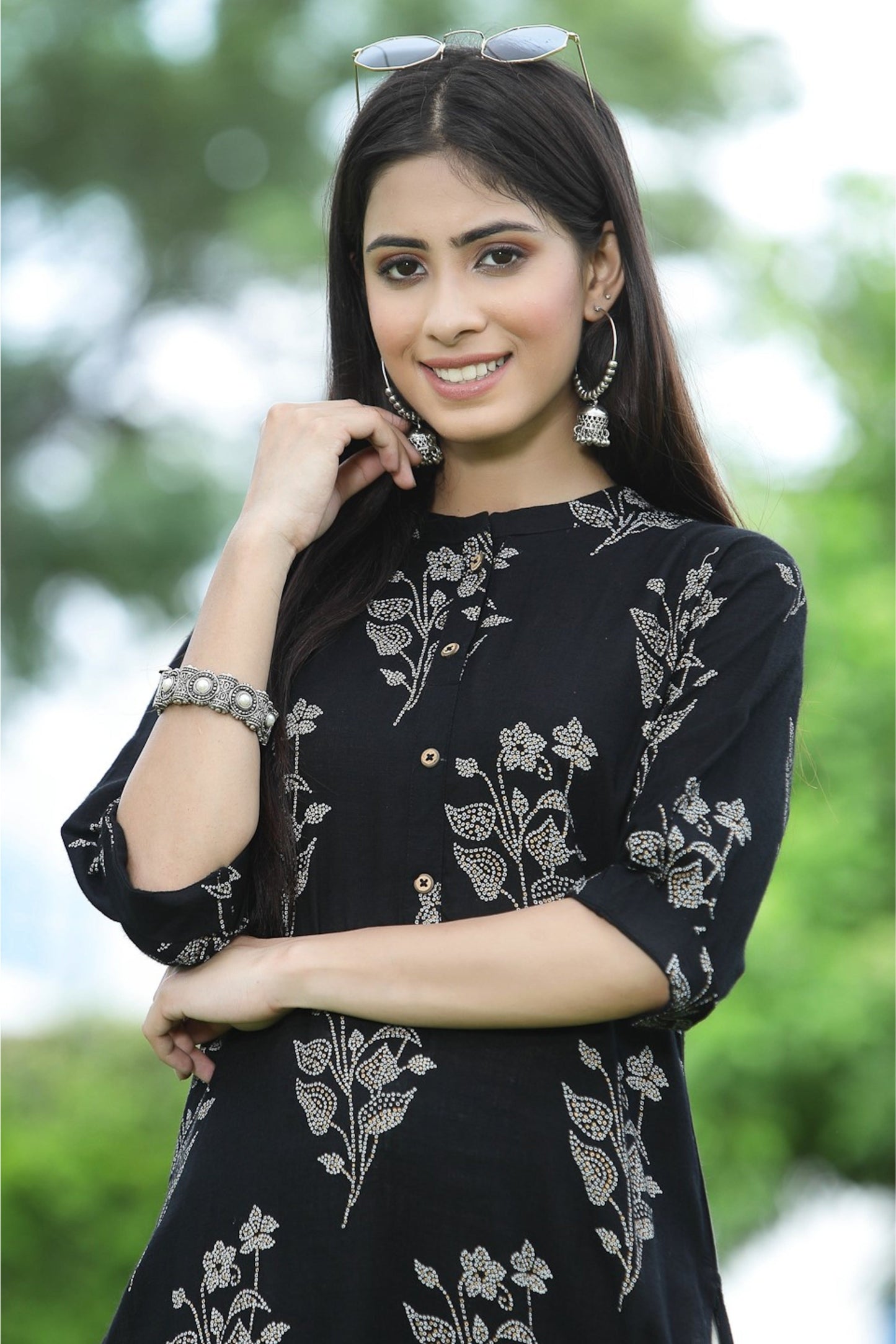 Black Rayon Slub Bandhani Straight Kurta