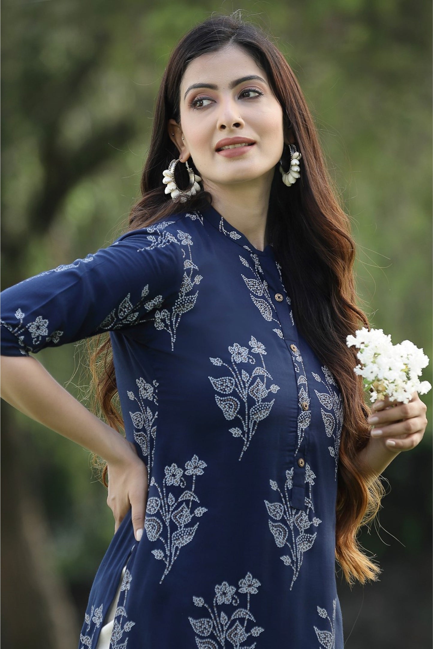 Indigo Rayon Slub Bandhani Straight Kurta