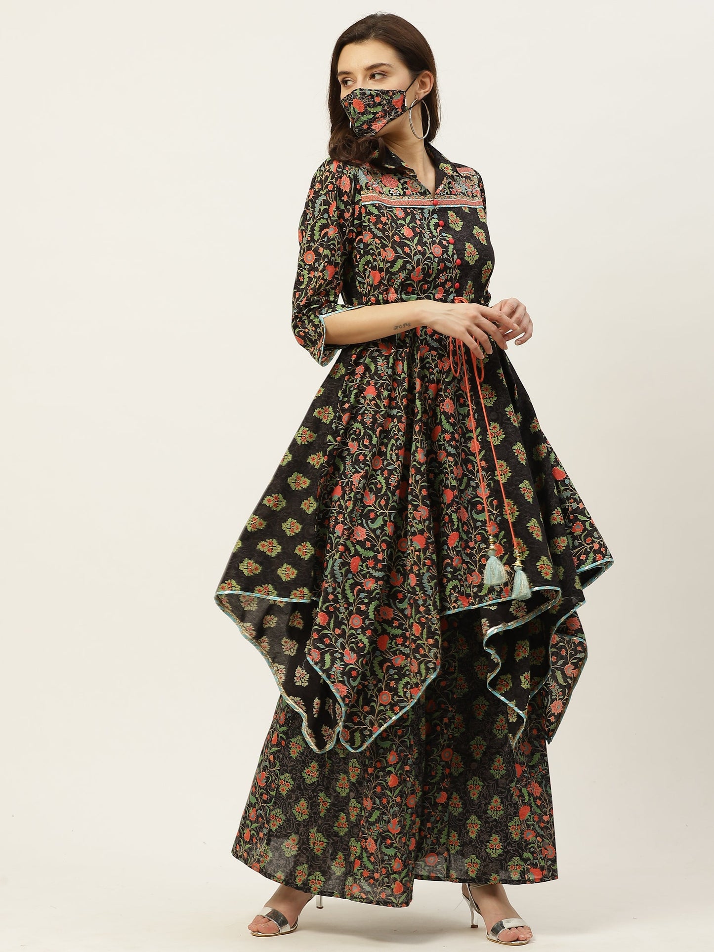 Black Cambric Printed Asymmetric Clothing Set