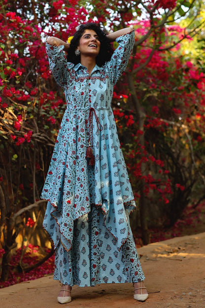 Blue Cambric Printed Asymmetric Clothing Set