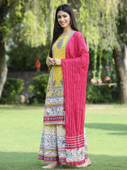 Yellow Cambric Printed Straight Kurta Sets