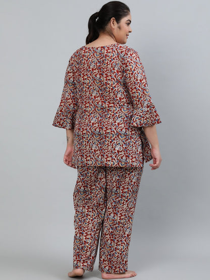 Plus Size Women Maroon Printed Night Suit With Three Quarters Flared Sleeves