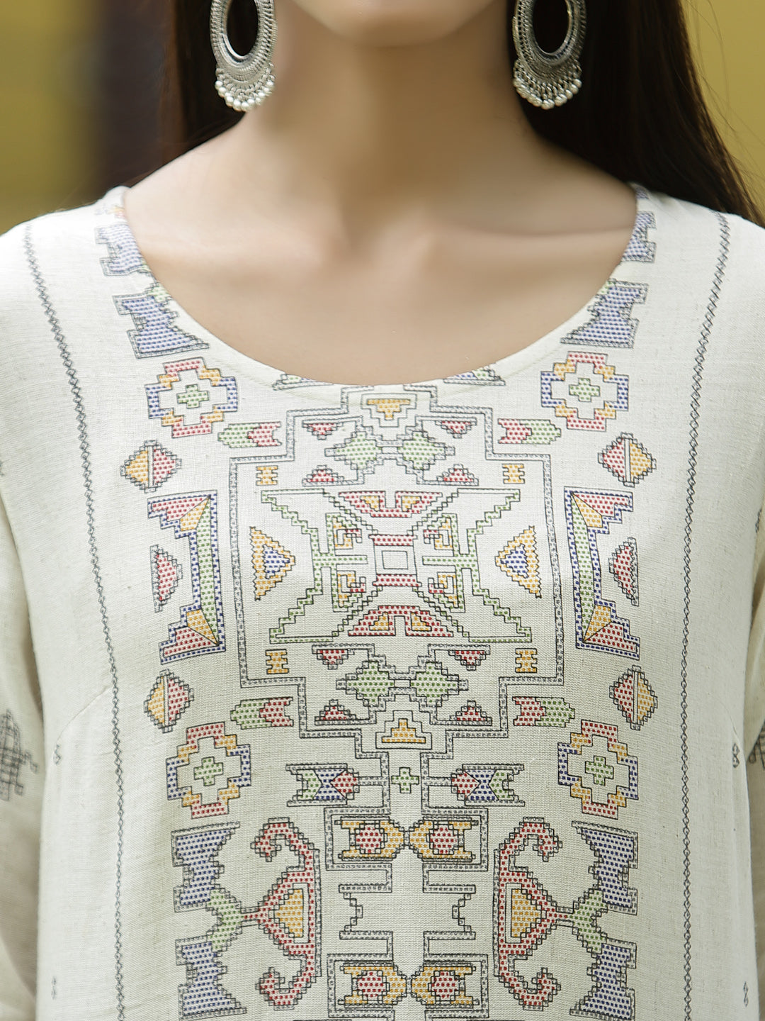 Off - White Rayon Festive Placement Print Straight Kurta