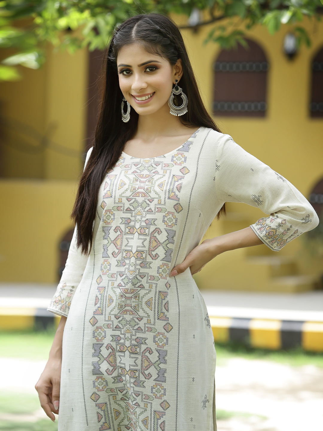 Off - White Rayon Festive Placement Print Straight Kurta