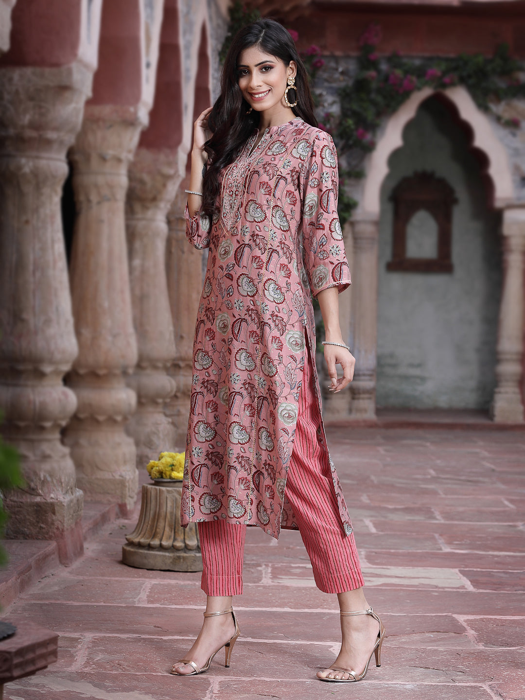 Onion Pink Muslin Gold Foil Printed Straight Kurta Sets