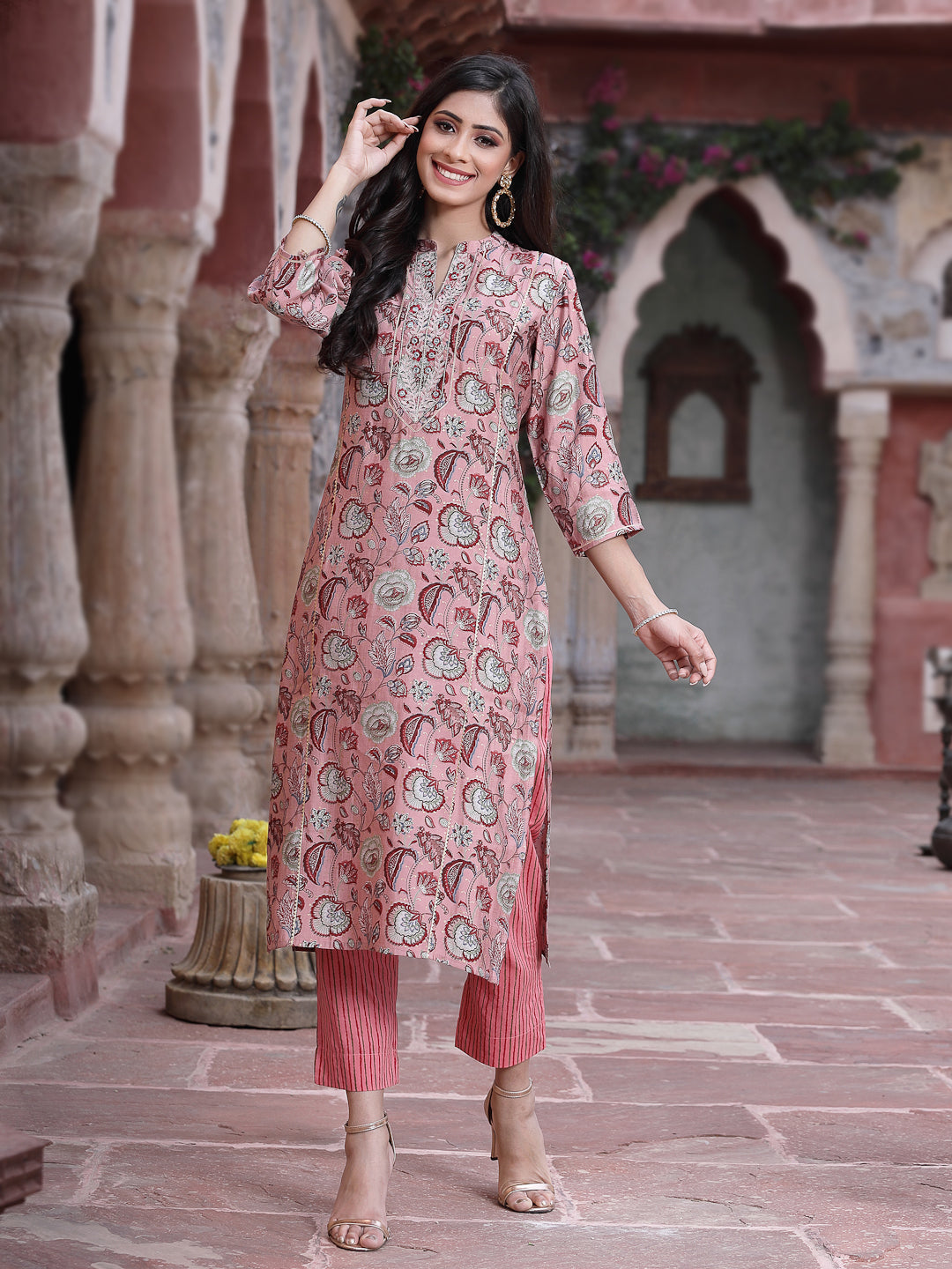Onion Pink Muslin Gold Foil Printed Straight Kurta Sets