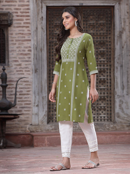 Green Rayon Placement Print Straight Kurta