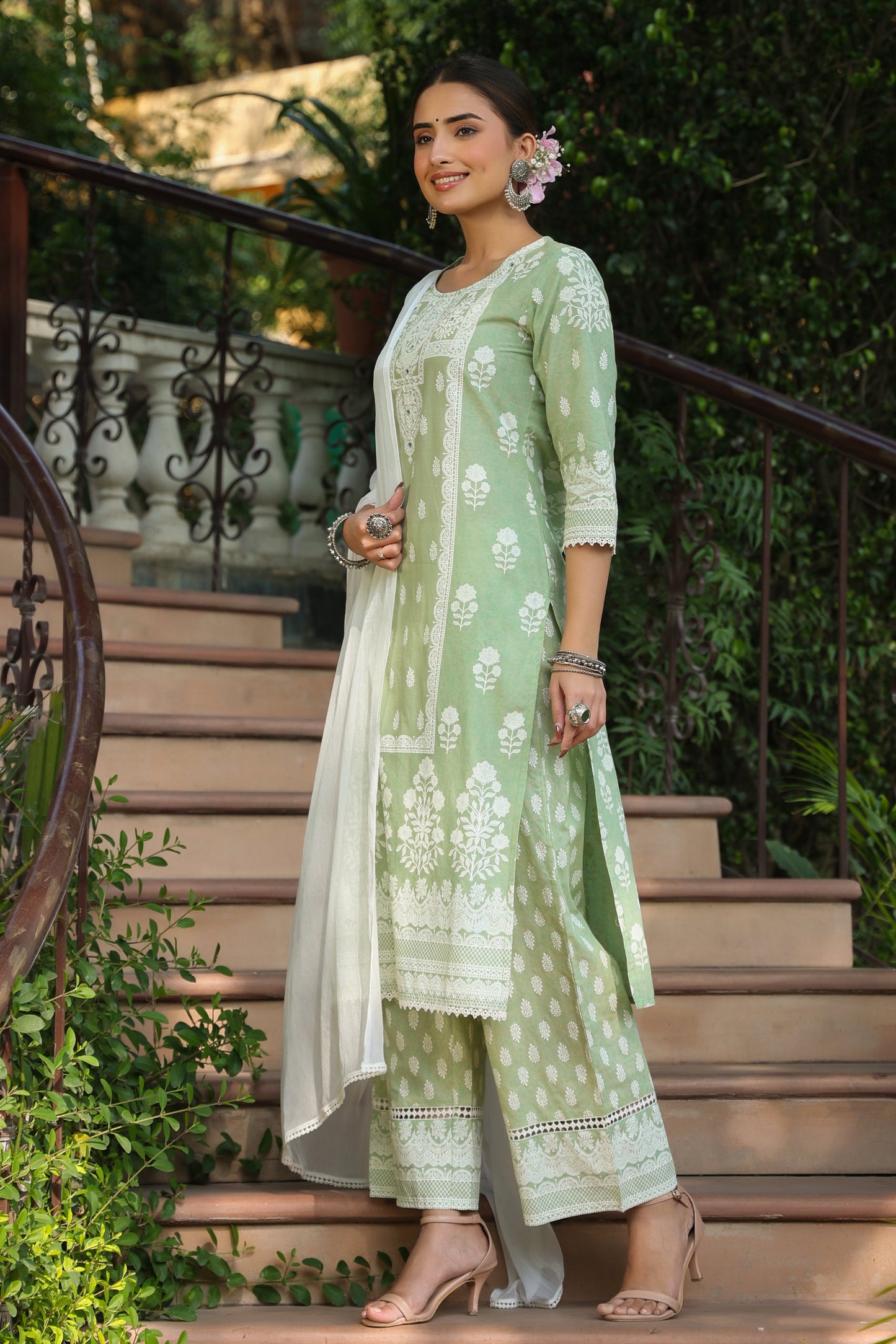 Green Cambric Printed Straight Kurta Sets