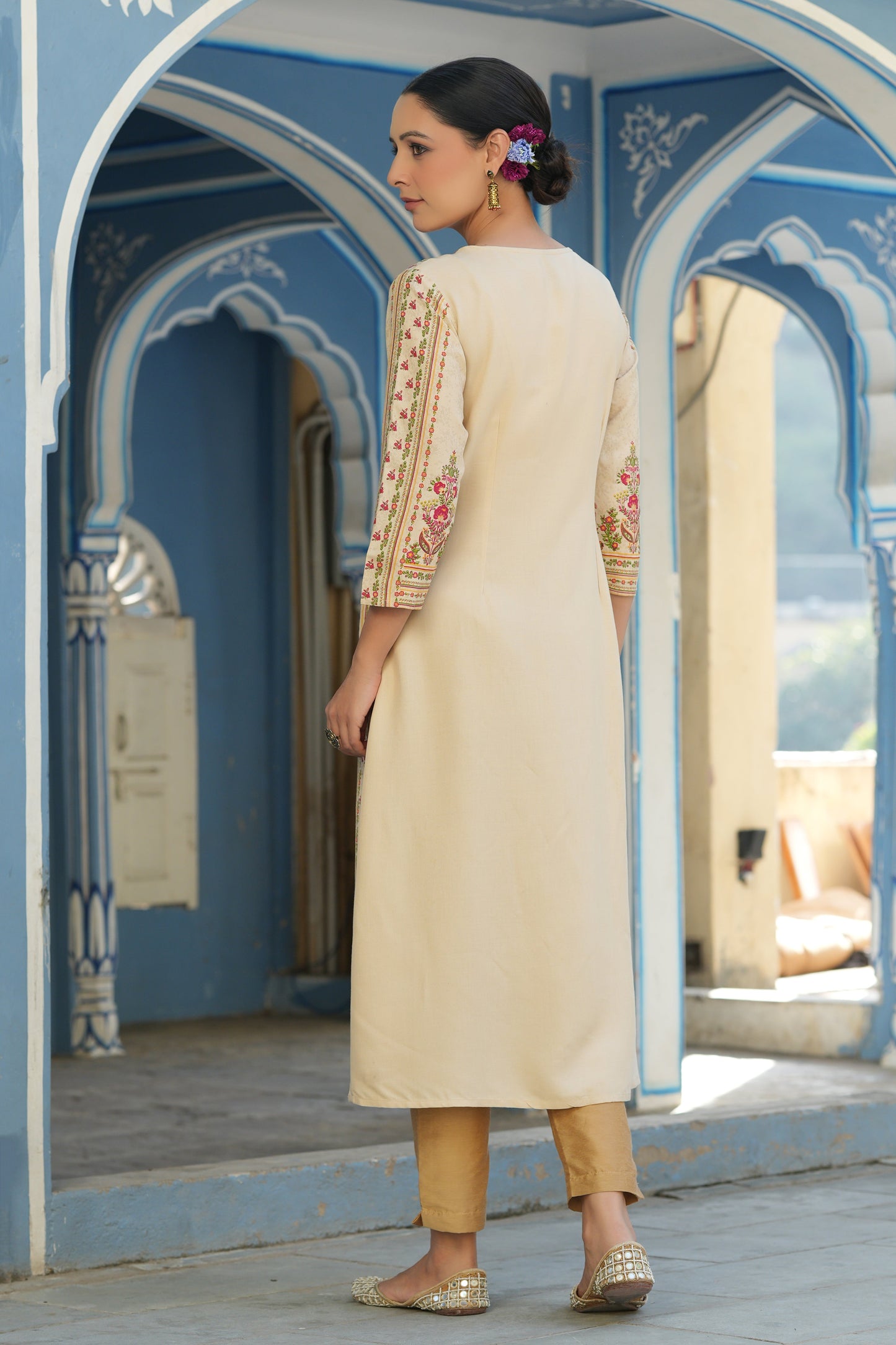 Cream Rayon Staple Placement Printed A-Line Kurta