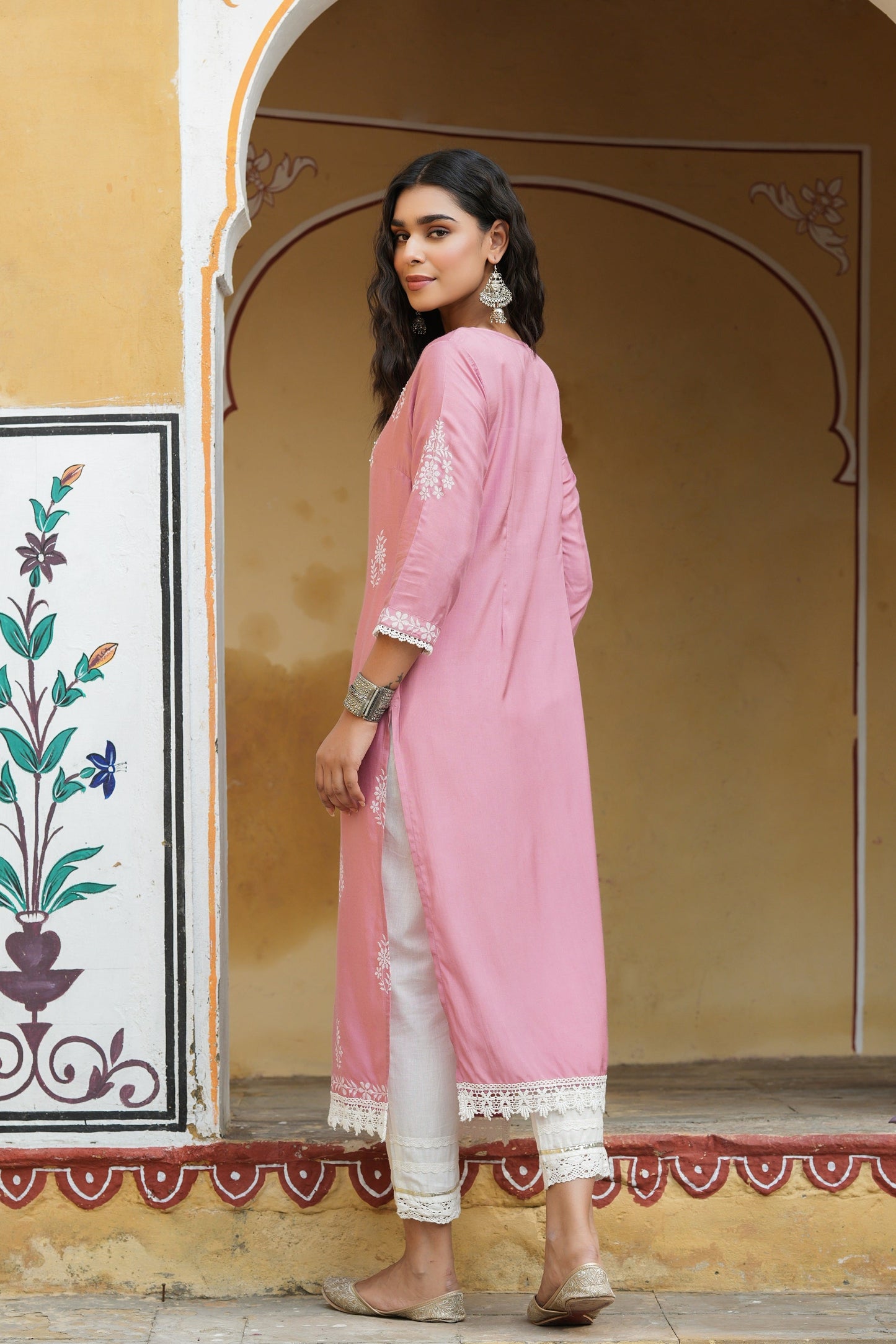Onionpink Shantoon Printed Straight Kurta