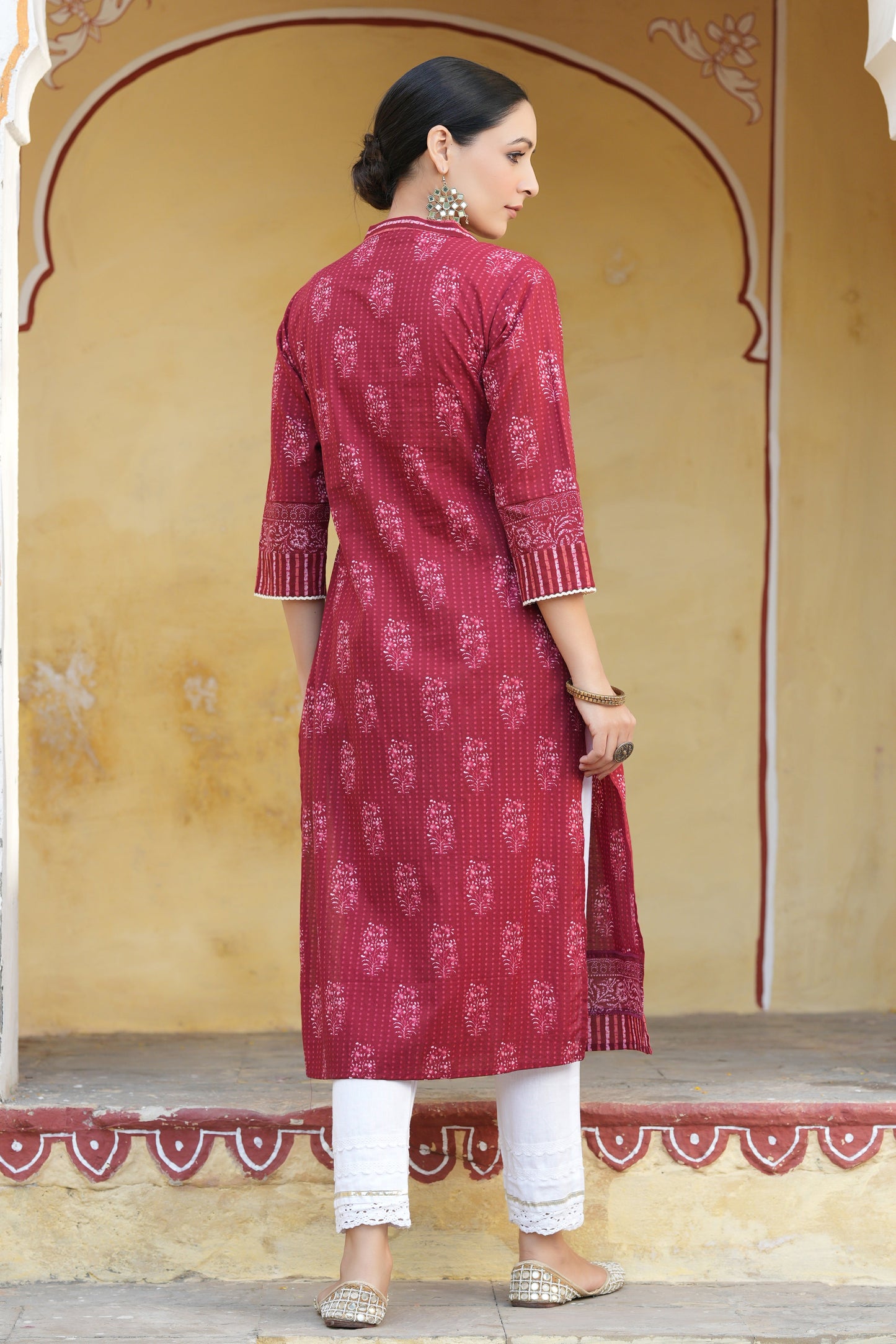 Marron Cotton Cambric Floral Printed Straight Kurta