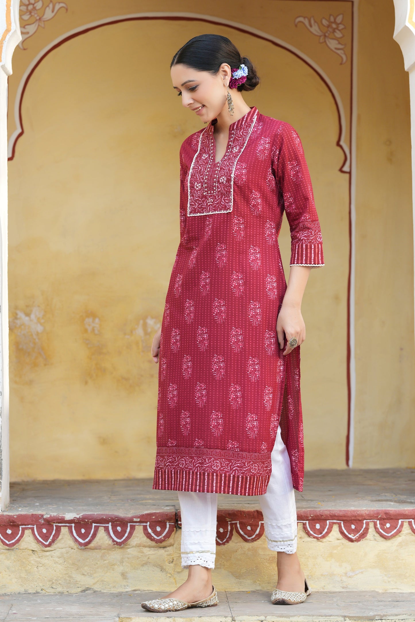 Marron Cotton Cambric Floral Printed Straight Kurta