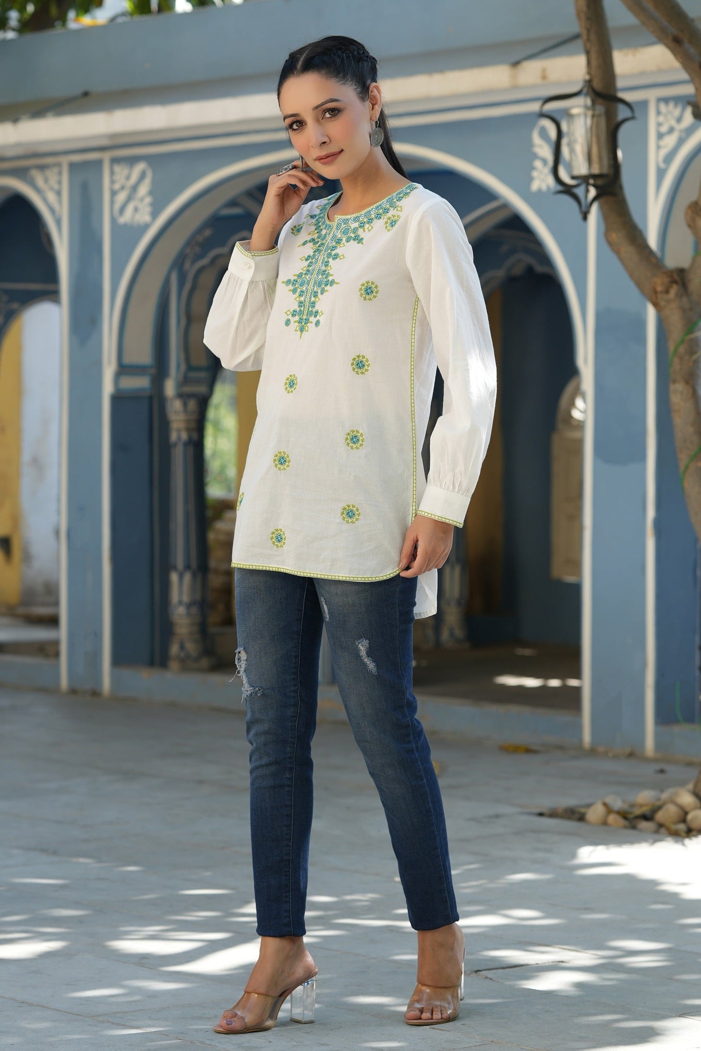 Off-White Cambric Solid Embroidery Tunic