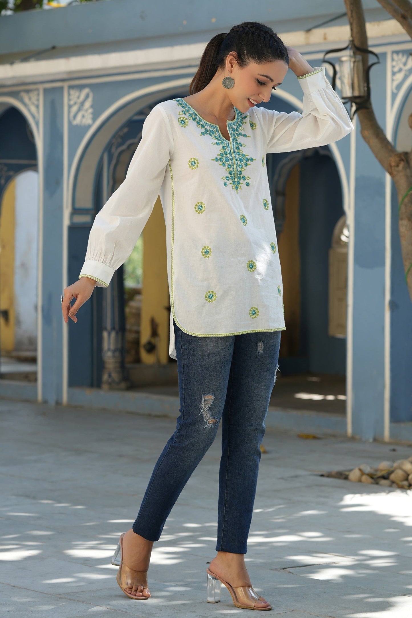 Off-White Cambric Solid Embroidery Tunic