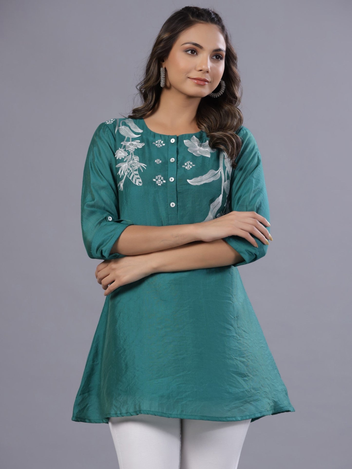 Green Chanderi Embroidered A-Line Tunic ( duplicate- 037290)