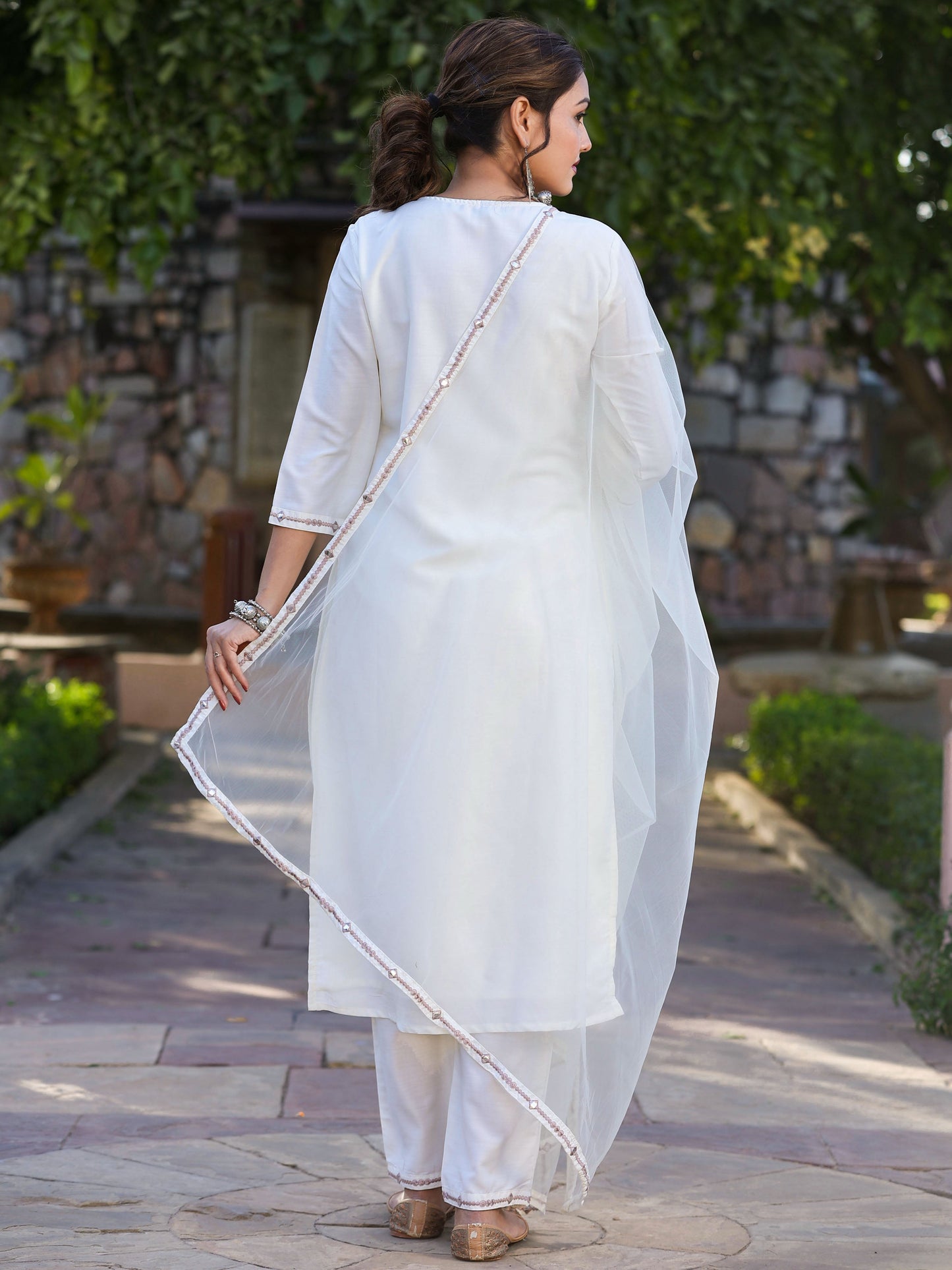 Off-White Chinnon Embroidery Kurta Pant Dupatta Set