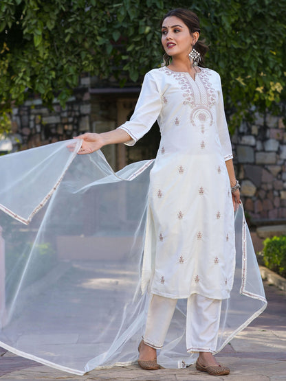 Off-White Chinnon Embroidery Kurta Pant Dupatta Set