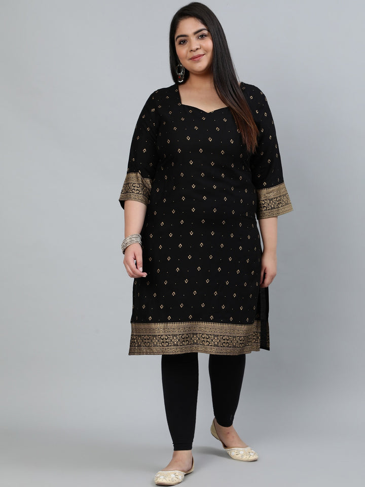 Plus Size Women Black &amp; Gold Printed Staright Kurta With Three Quarter Sleeves
